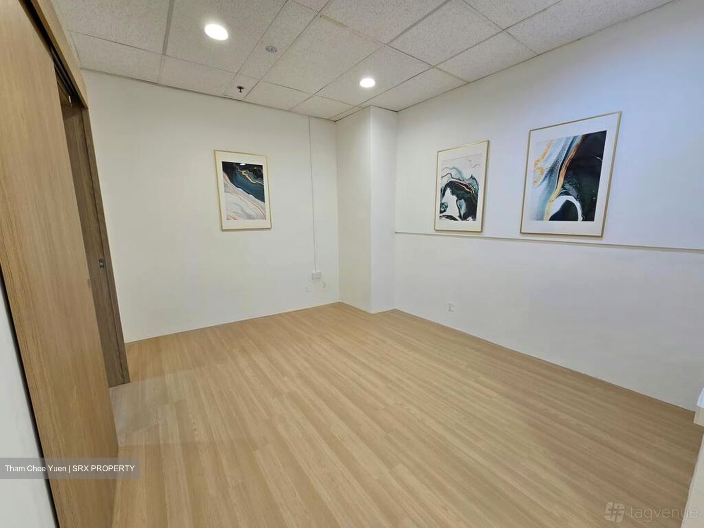 Parkway Centre (D15), Office #519728961
